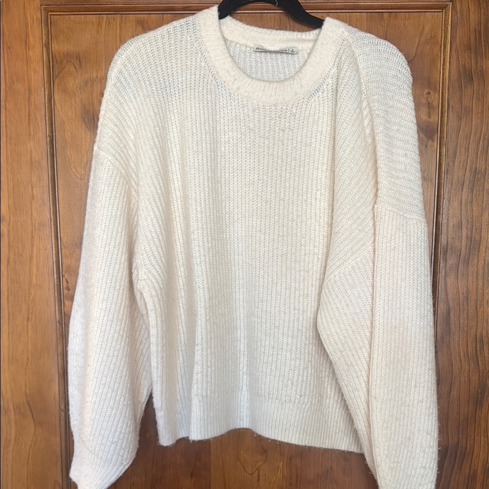 Abercrombie & Fitch Off-White Crew Neck Sweater